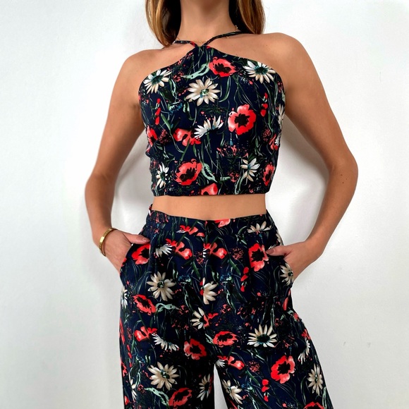 Boutique Floral Set - Picture 3 of 4